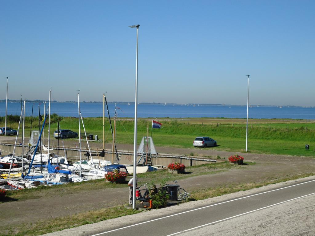 Huize Polderzicht aan het Grevelingenmeer Battenoord Buitenkant foto