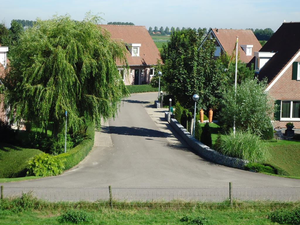 Huize Polderzicht aan het Grevelingenmeer Battenoord Buitenkant foto